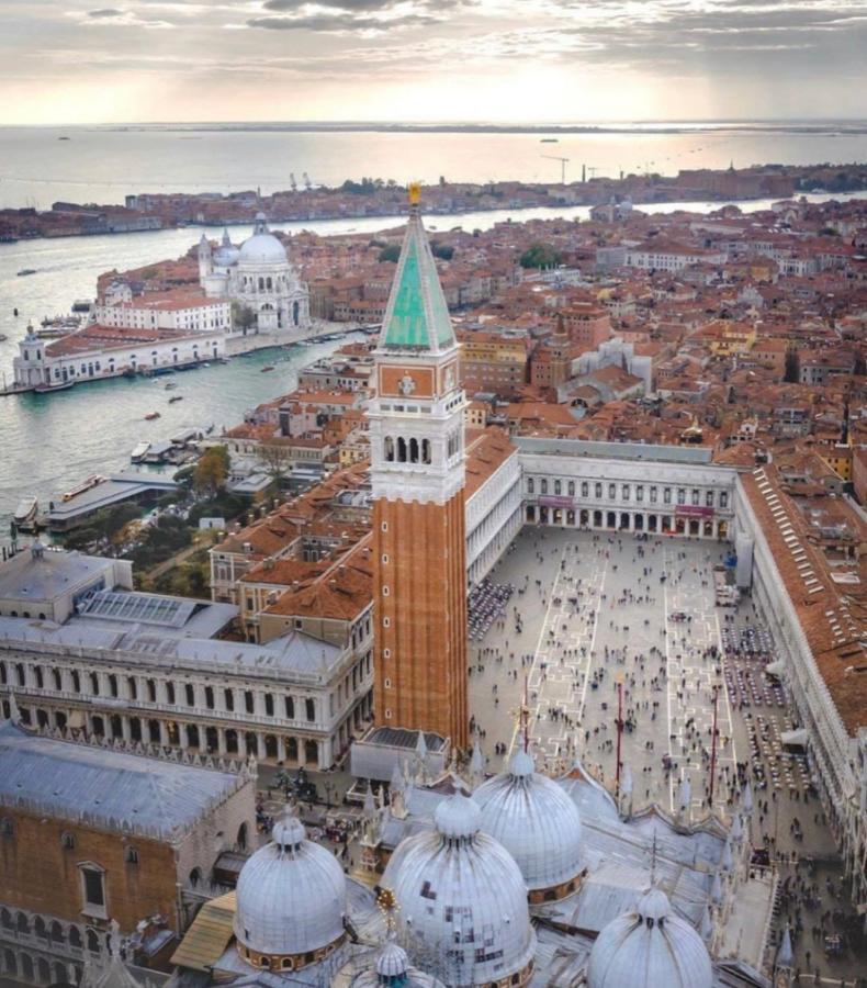 Ca'Serenissima - At 2Mn Of St Mark Square Venetië Buitenkant foto